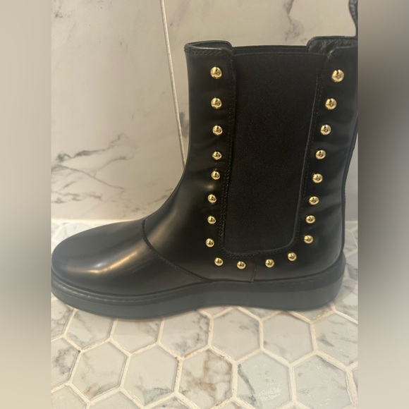 CAVALLI Class by Roberto Cavalli  Studded Lug Sole Boots. NWOB SIZE 37 - Picture 7 of 10
